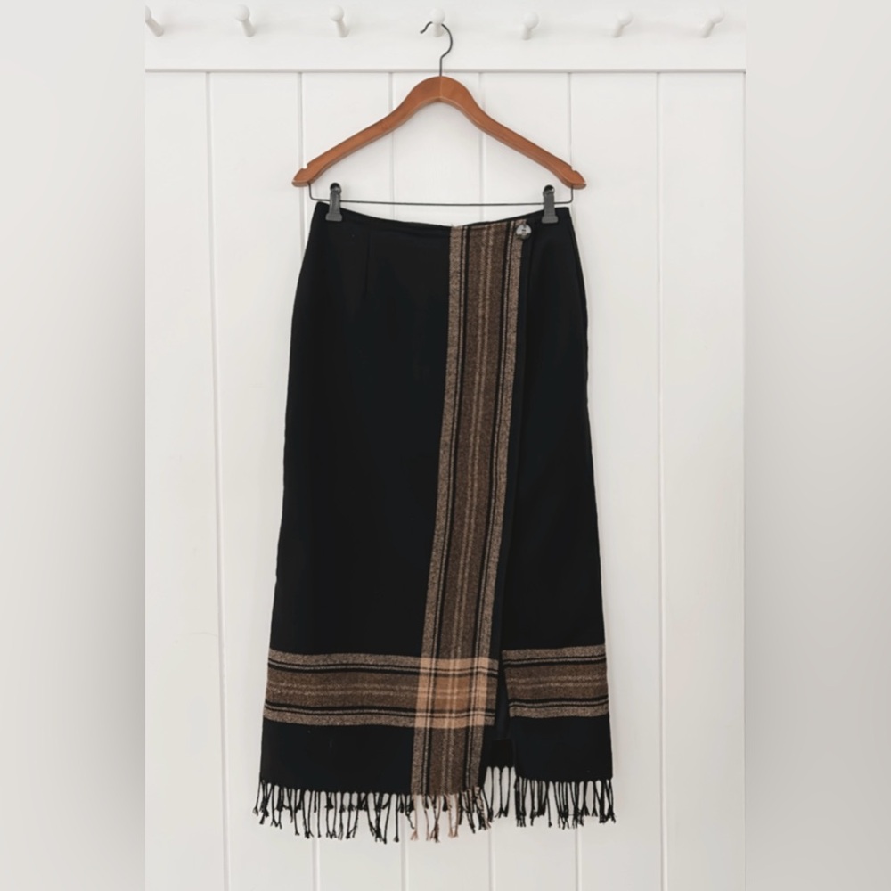 Vintage Dressbarn Wrap Skirt Plaid Fringe Wool Blend Black Brown Western Maxi - Picture 4 of 14
